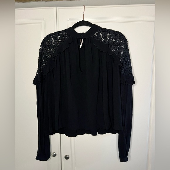 Free People Little Bit of Love Top - Picture 2 of 14